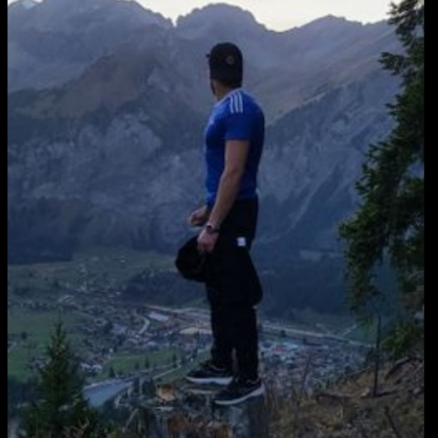 Abderraouf.
