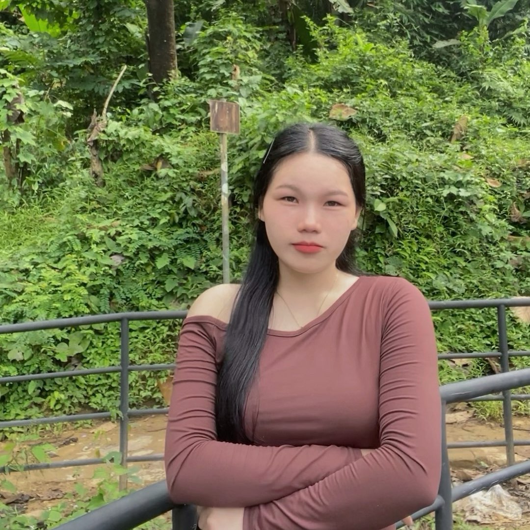 李月欣