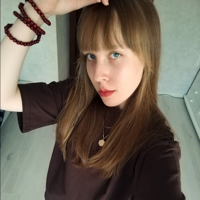 Nadia 娜佳
