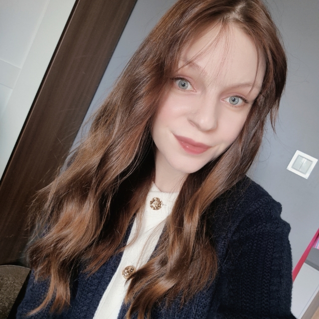 Angela9329