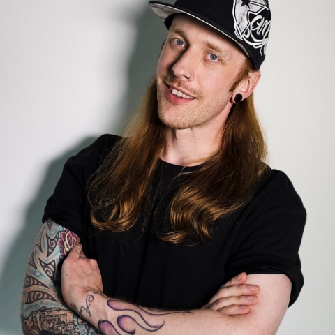Kurt カート