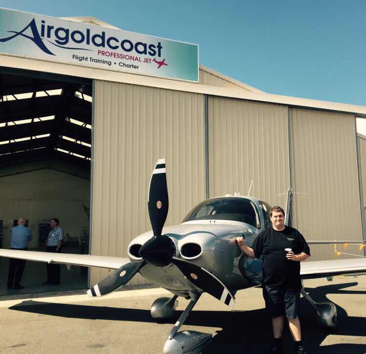 I have a private pilot licence I love flying this plane the cirus sr22