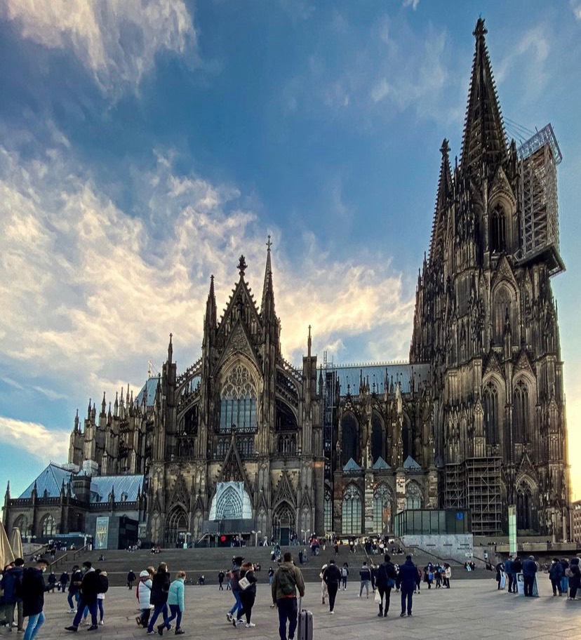 The Köln Dom Katedral, Cologne (Köln), Germany… An imposing structure