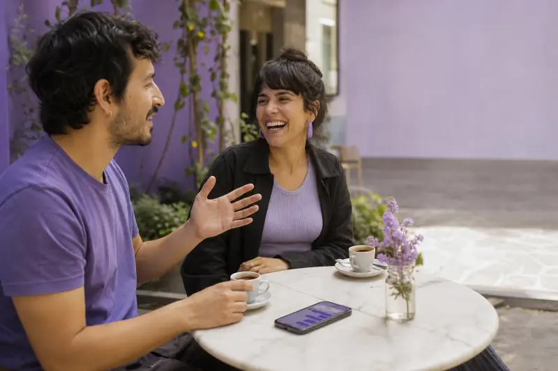 Spanish Conversation Phrases That Actually Come Up in Real Chats cover
